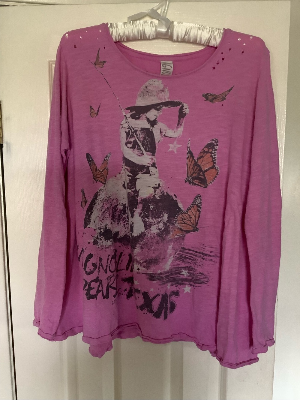Magnolia Pearl Hot Pink Graphic Long-Sleeve Tee